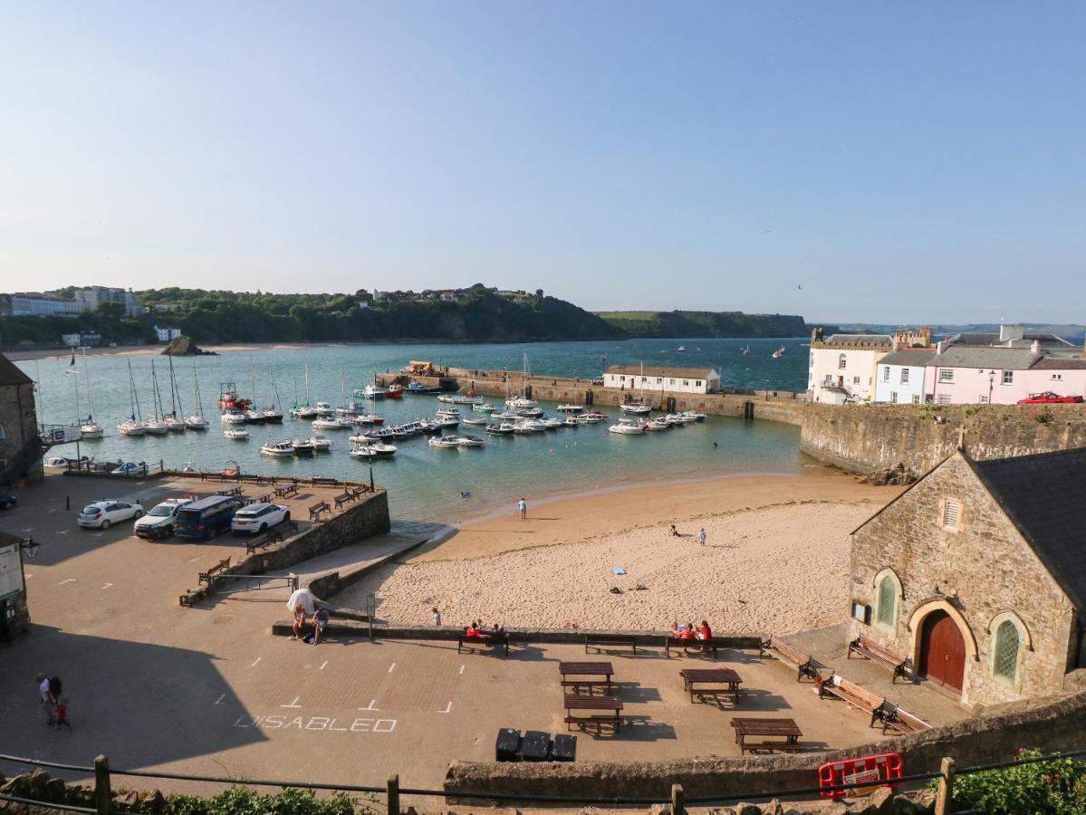 Sandtop Tenby Exterior photo